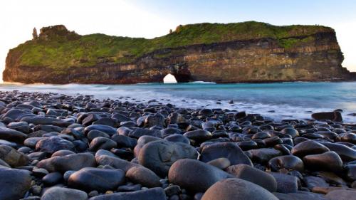 Click to view more pictures